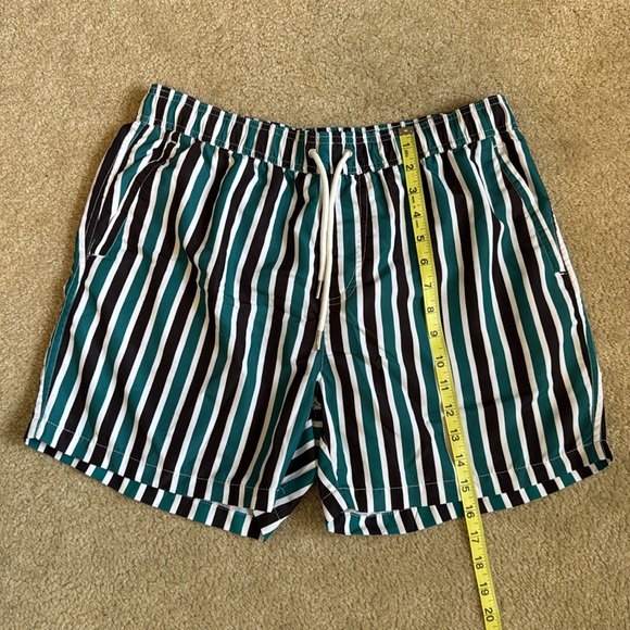 Forever21 Swim Shorts - Picture 3 of 5